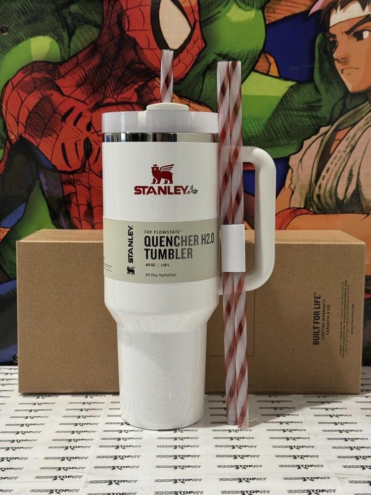 Limited Edition Stanley Mistletoe Twist Quencher H2.0 Flowstate Tumbler 40 OZ